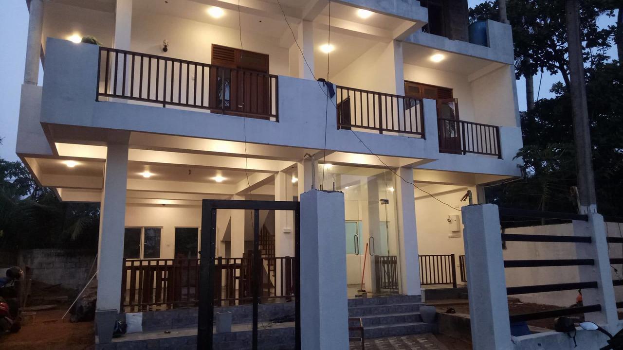 Himawari Beach Villa Matara Ngoại thất bức ảnh